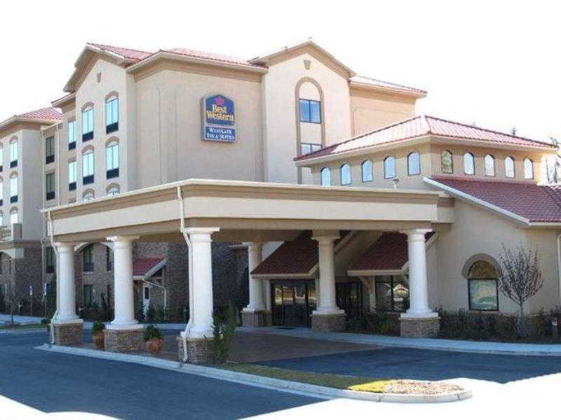 Best Western Plus Westgate Inn And Suites Leland Exterior photo